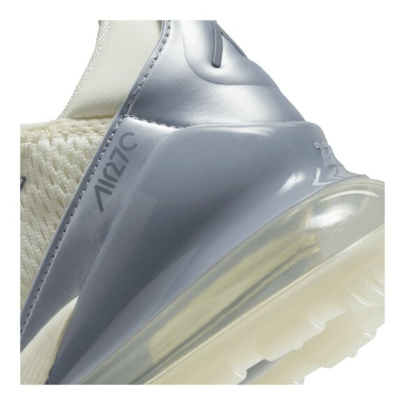 Women's Air Max 270 Shoes - Picture 4 of 7